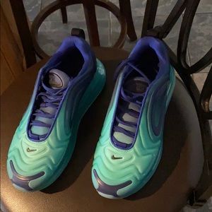 Used Nike air max sneakers